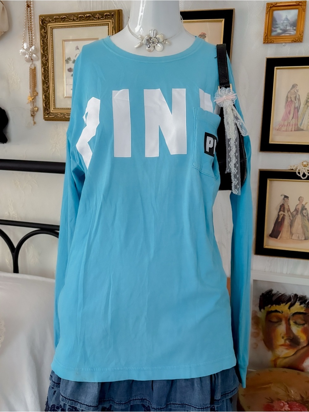 Sporty casual comfy 2016 girly white graphic long sleeve cotton blue shirt